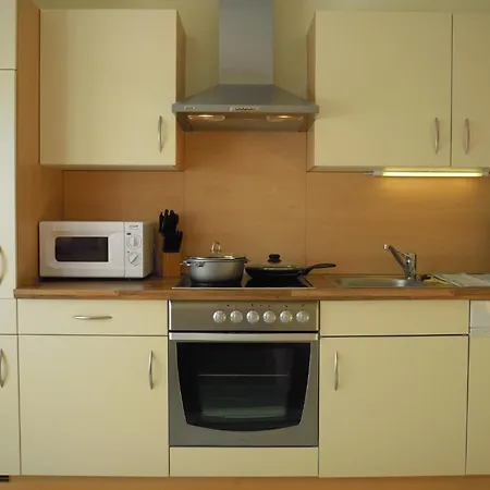 Neustockach Apartman *